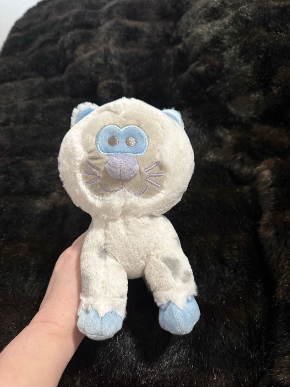 Disney Expedition Everest Leopard Cat Kitty Plush 9” Yeti Snow Blue Toy
